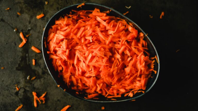 Carottes râpées, recette vegan : une entrée simple et pleine de goût
